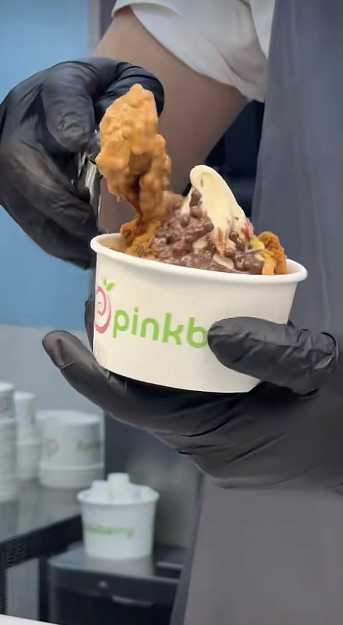 Lea Moussa — UGC video for Pinkberry